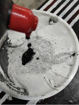 材料的自由語言 王新垟超現實主義繪畫作品